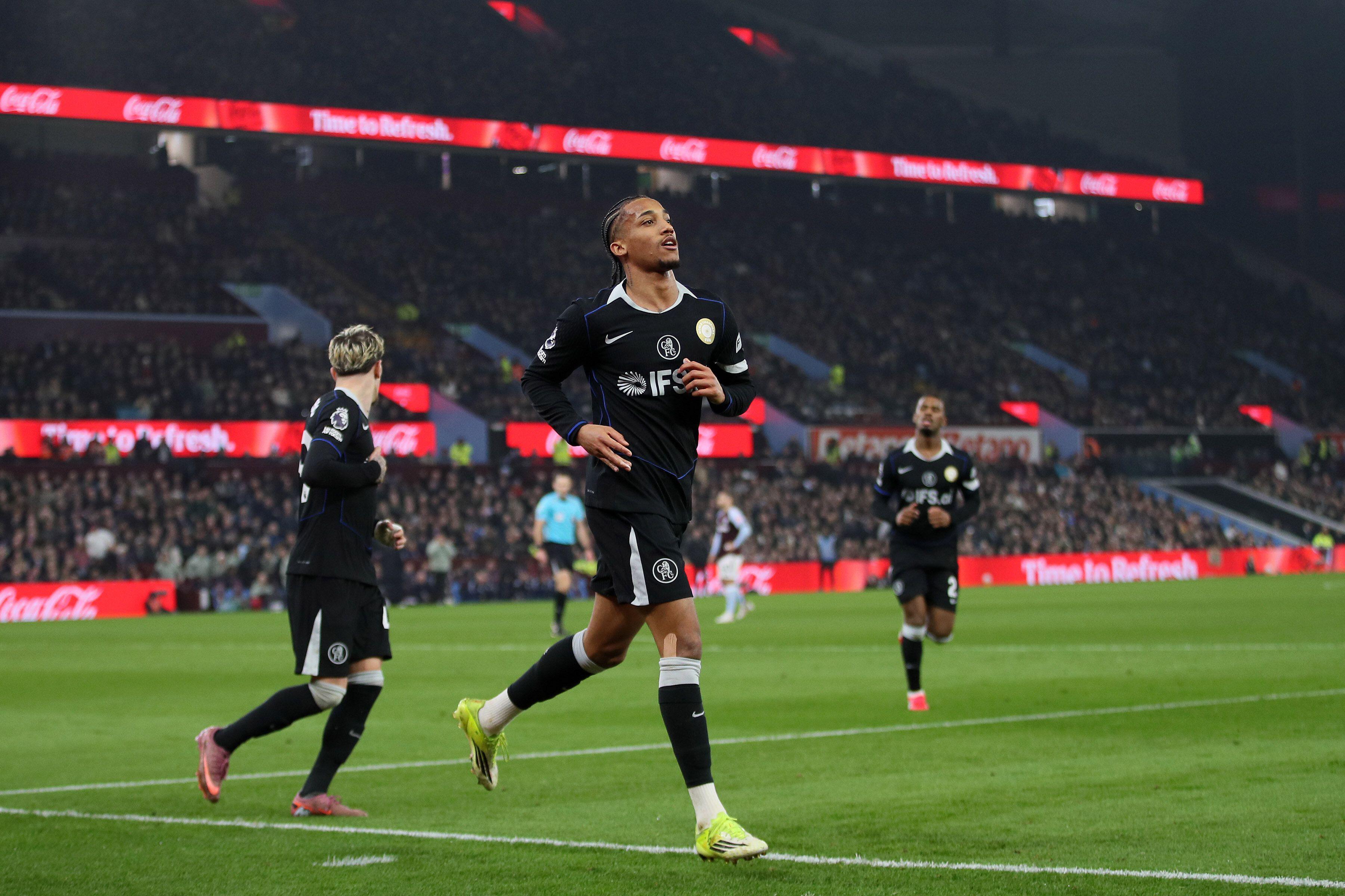 开云体育下载-闪耀维拉公园，若昂-佩德罗成为英超历史第8位戴帽的巴西球员